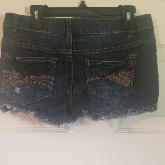 Shorts - Picture 2 of 2